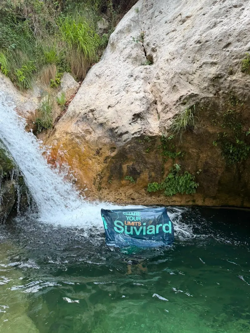 Pozas y cascadas arroyo del membrillo o zarzalar — imagen de la ruta