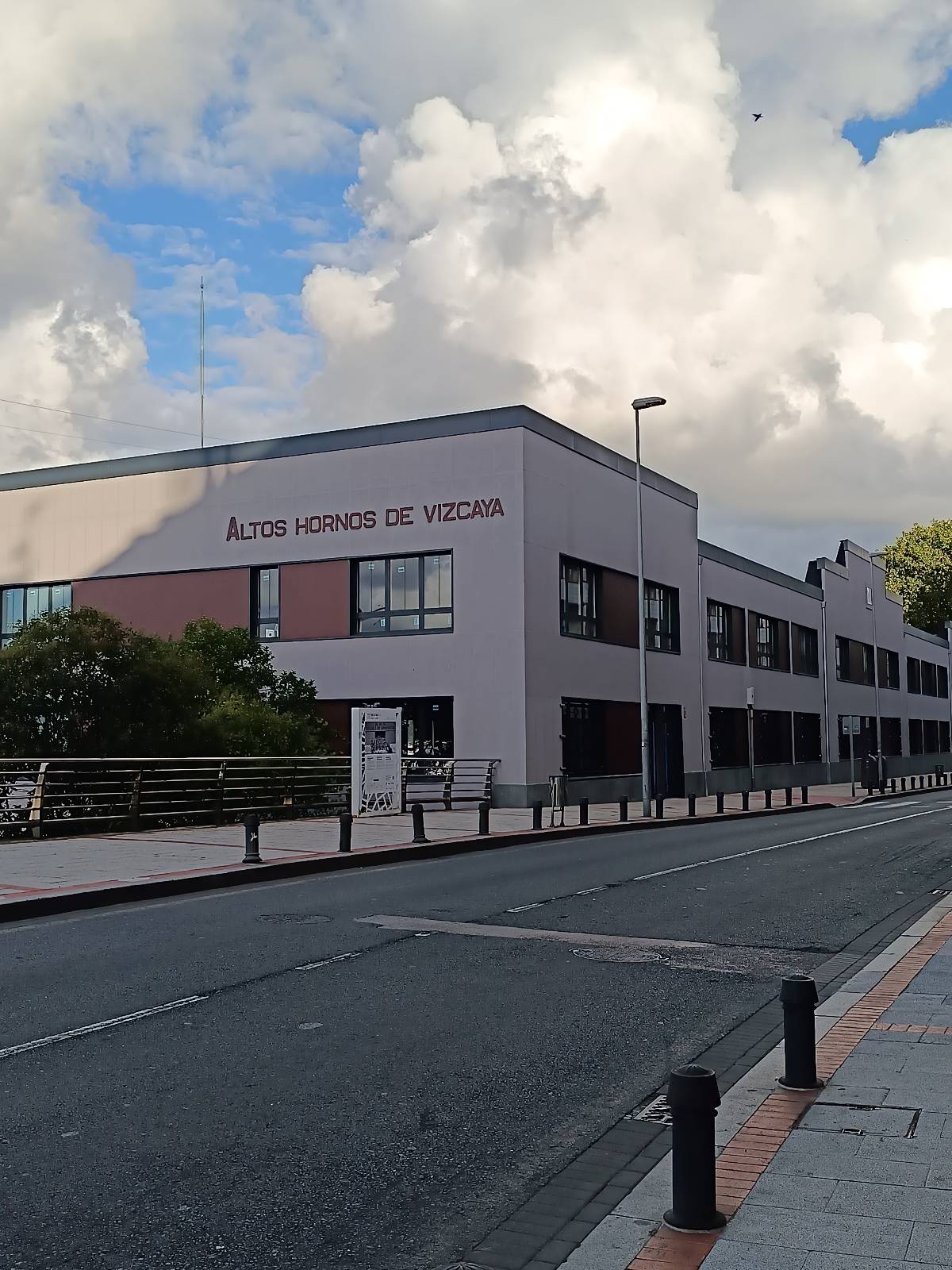 Sestao entre barrios, ríos y memoria industrial